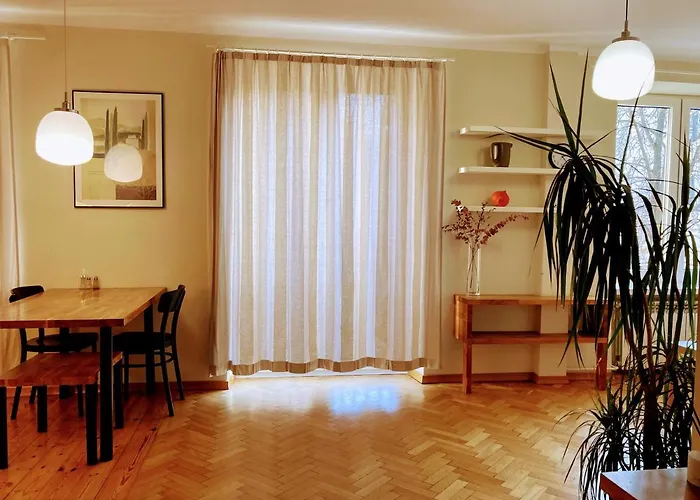 Elegant Apartment - City Center, Near Old Town